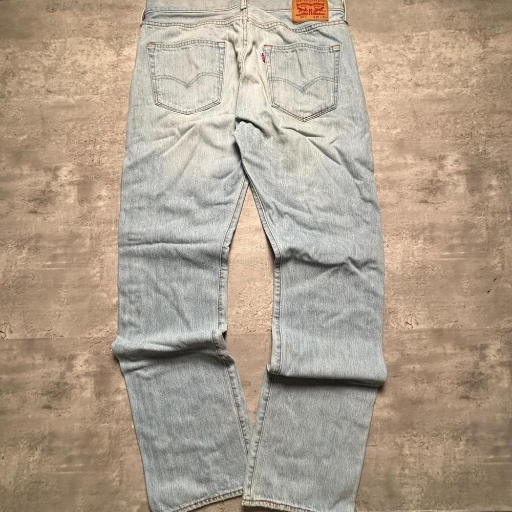Levi’s 501 Jeans Men 35x34 Light Wash Blue Y2K Faded Button Fly Denim